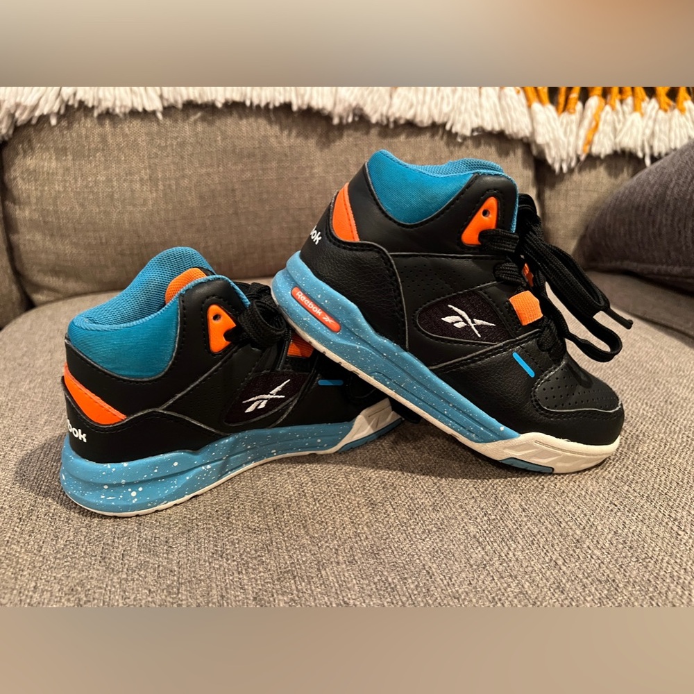 Reebok pump basketball shoes- toddler size 11 - Picture 11 of 11